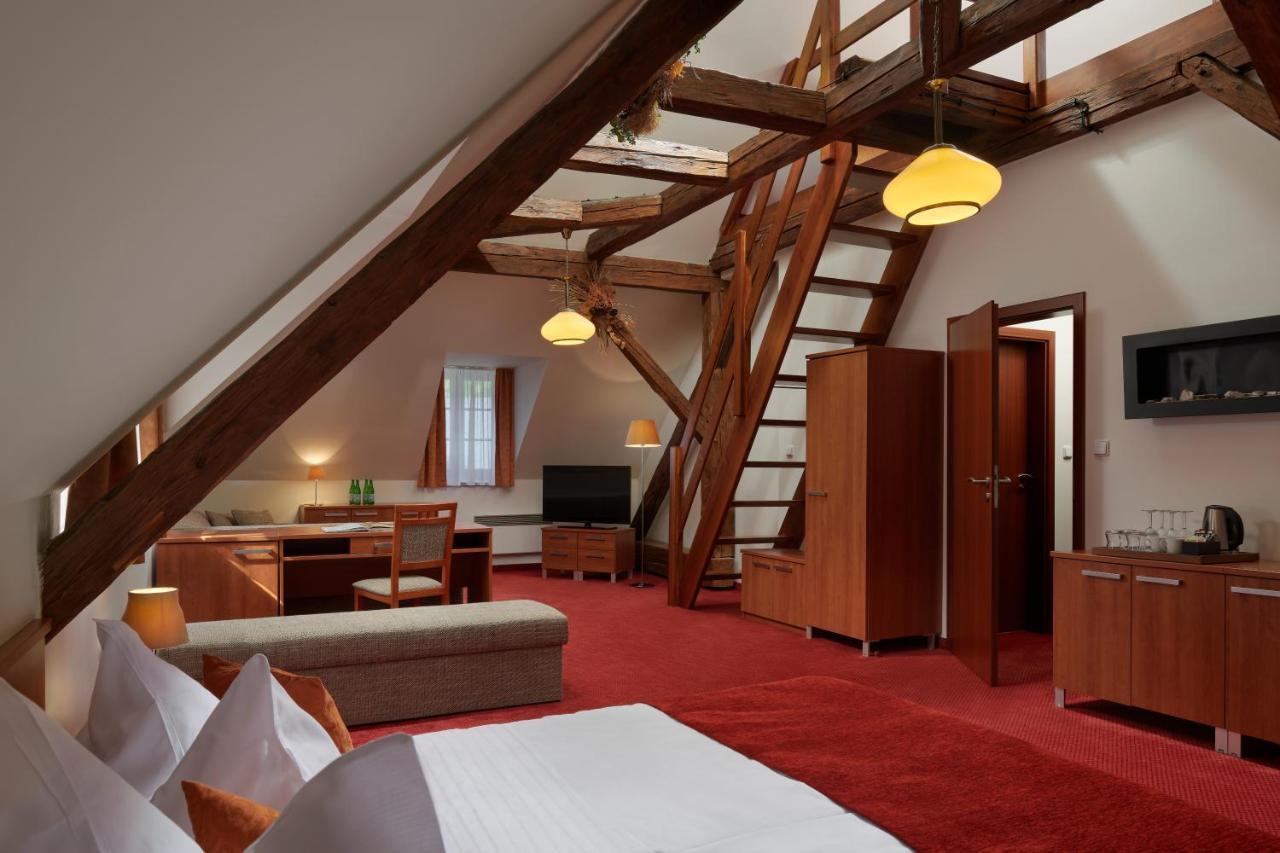 Hotel Singer Ludvíkov Eksteriør bilde